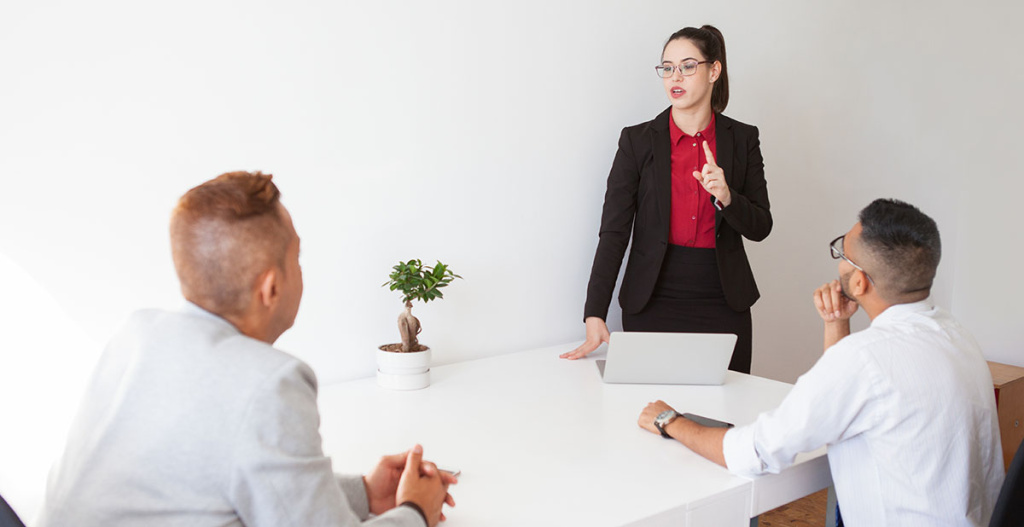 confident-lady-boss-conducting-staff-meeting.jpg confident-lady-boss-conducting-staff-meeting.jpg